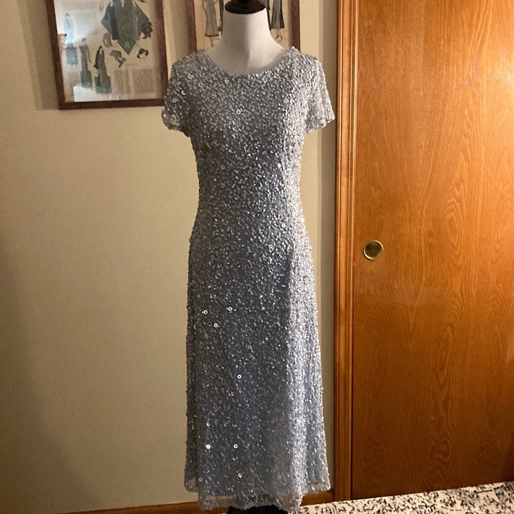 Adrianna Papell platinum beaded sequin dress sz 10